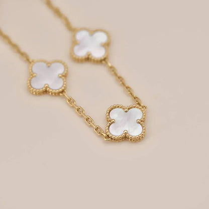 [Royal&Vicky]LUCKY CLOVER 5-MOTIF BRACELET - WHITE MOTHER-OF-PEARL COLLECTION