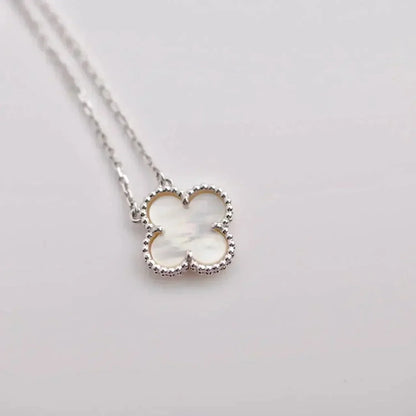 [Royal&Vicky]CLOVER  15MM WHITE MOTHER-OF-PEARL SILVER