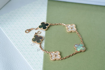 [Royal&Vicky]LUCKY CLOVER 5-MOTIF BRACELET - GREY MOTHER-OF-PEARL COLLECTION