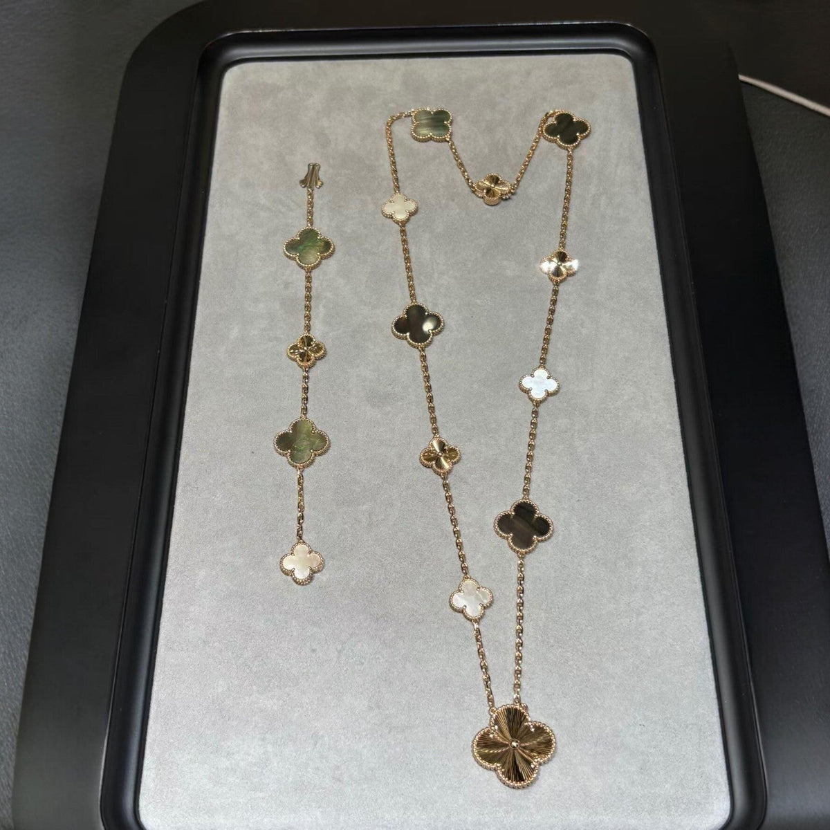 [Royal&Vicky]DETACHABLE CLOVER 15(11+4) FLOWER ROSE GOLD NECKLACE SET