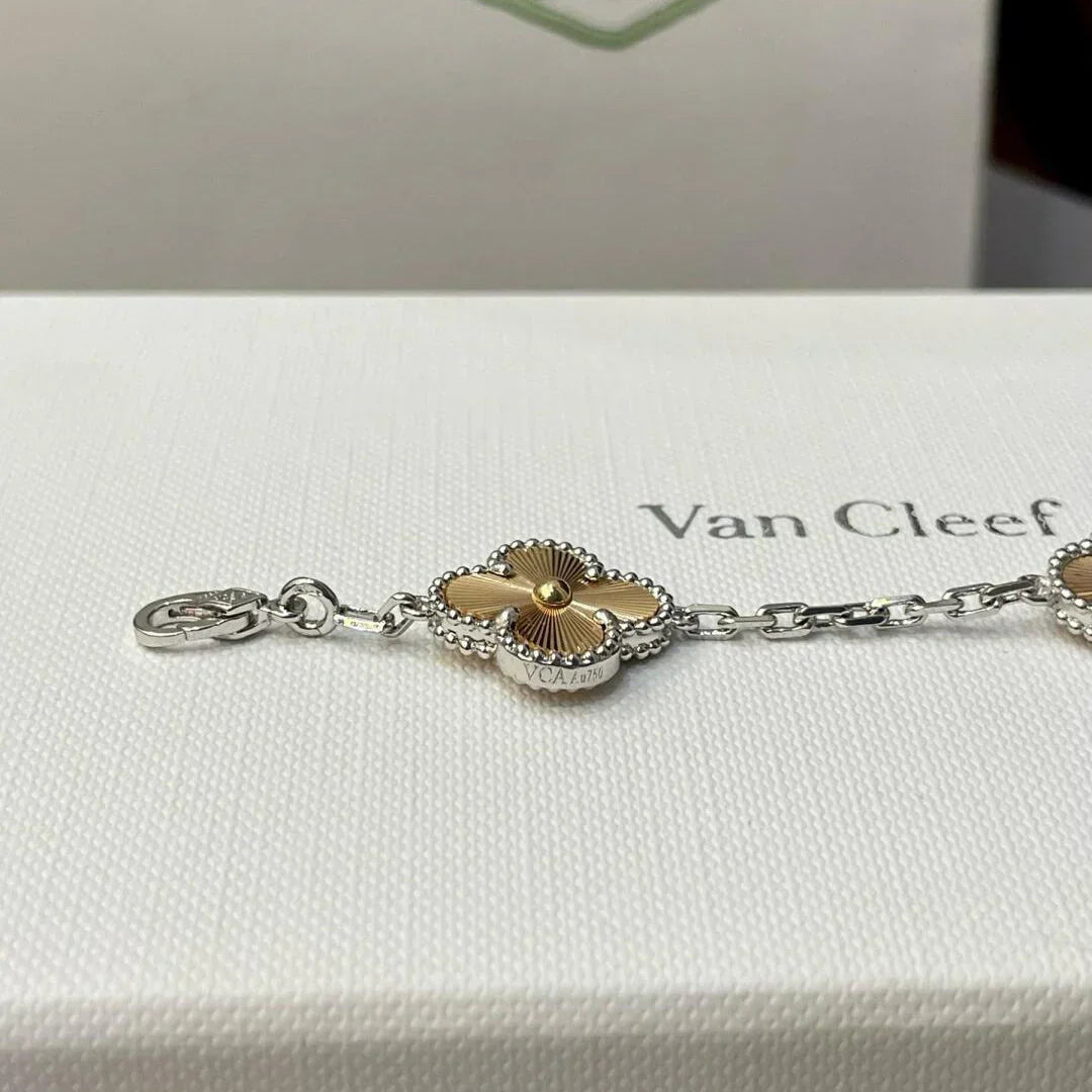 [Royal&Vicky]LUCKY CLOVER 5-MOTIF BRACELET - LASER COLLECTION