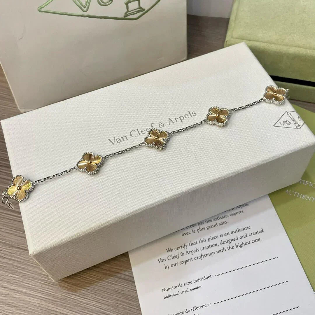 [Royal&Vicky]LUCKY CLOVER 5-MOTIF BRACELET - LASER COLLECTION