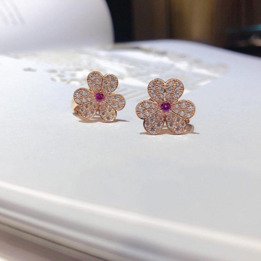 [Royal&Vicky]FRIVOLE PINK GOLD FLOWER DIAMOND EARRINGS