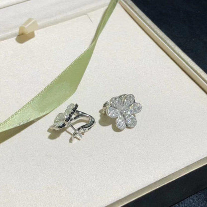[Royal&Vicky]FRIVOLE SILVER FLOWER DIAMOND EARRINGS