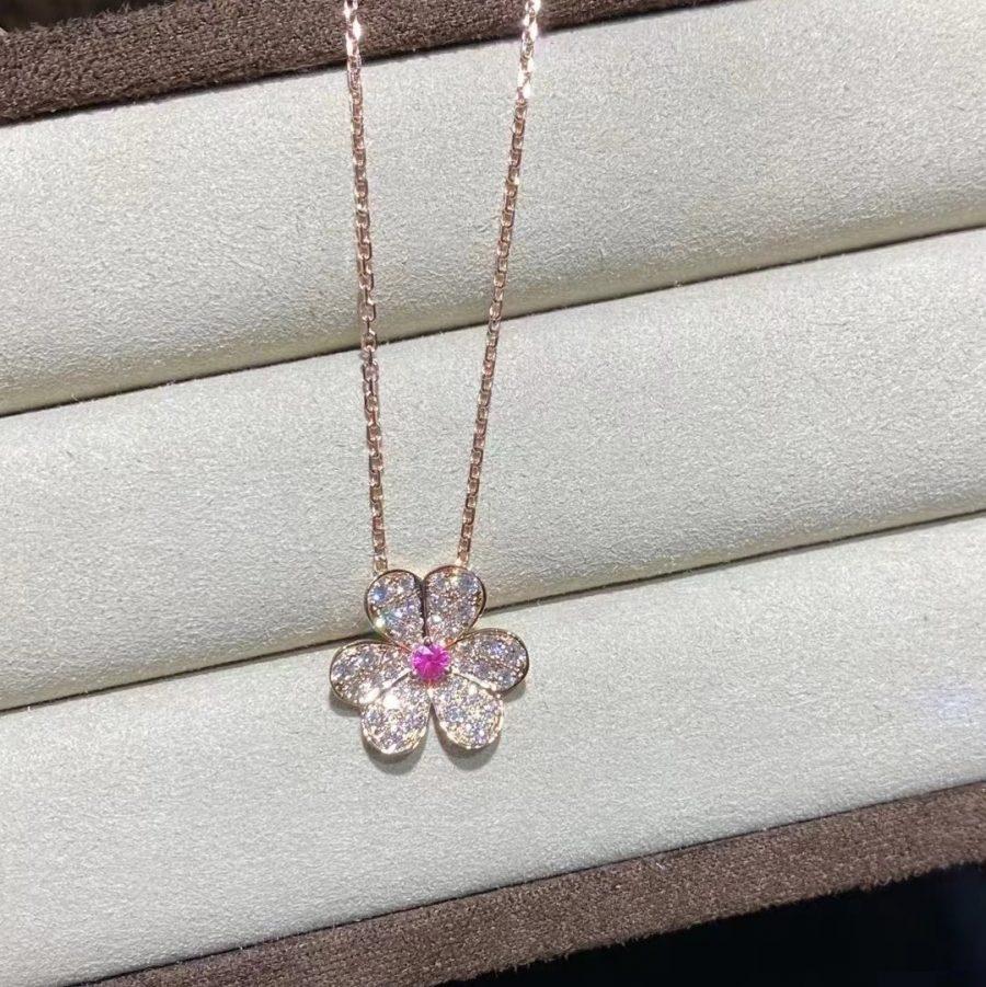 [Royal&Vicky]FRIVOLE ROSE GOLD FLOWER DIAMOND NECKLACE