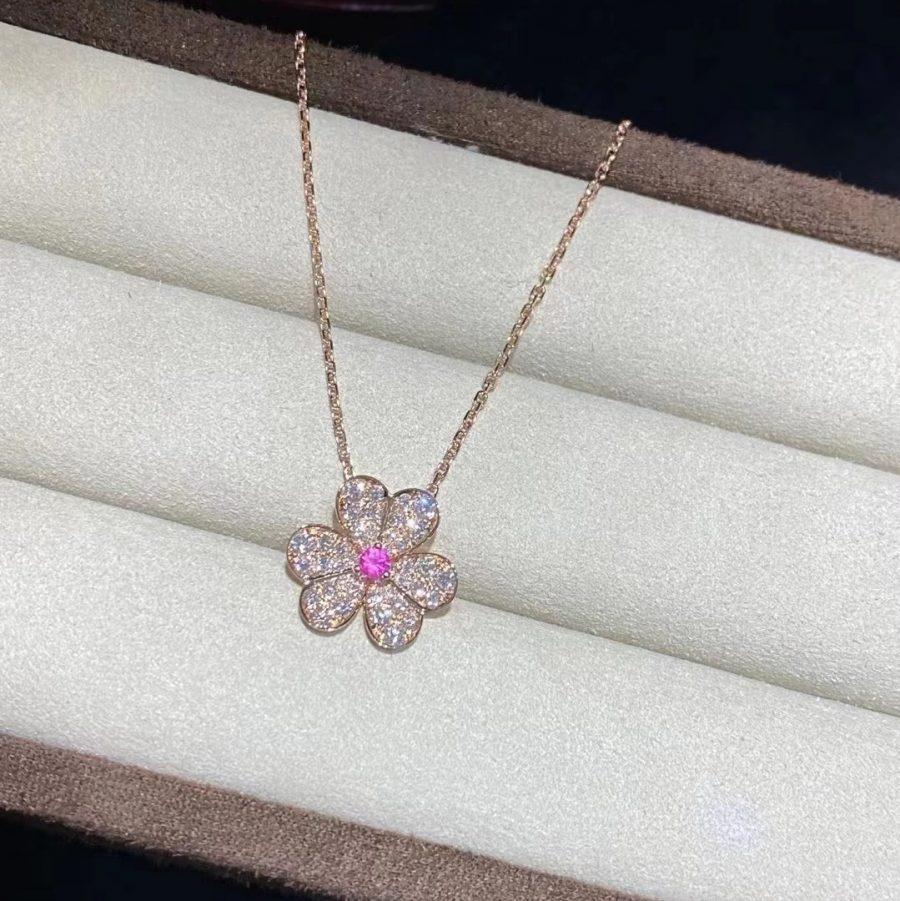 [Royal&Vicky]FRIVOLE ROSE GOLD FLOWER DIAMOND NECKLACE
