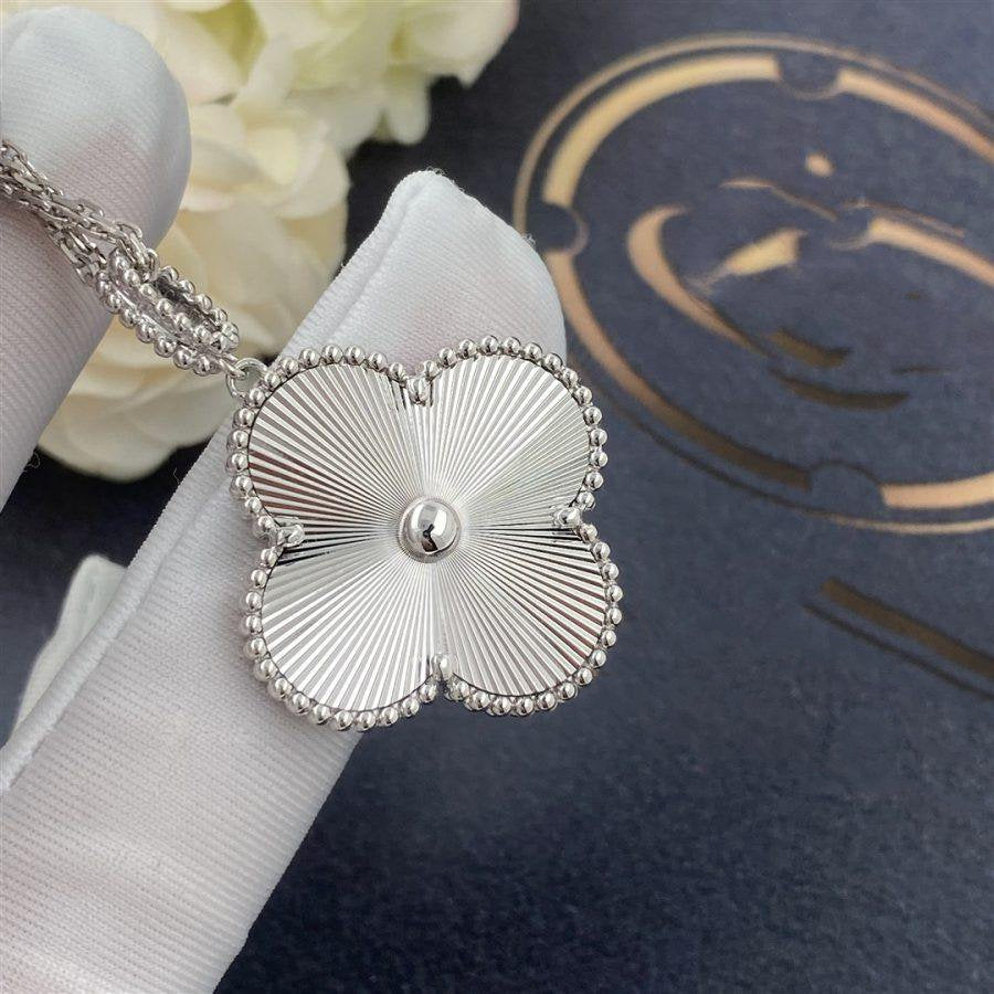 [Royal&Vicky]CLOVER 25MM SILVER BIG CLOVER NECKLACE