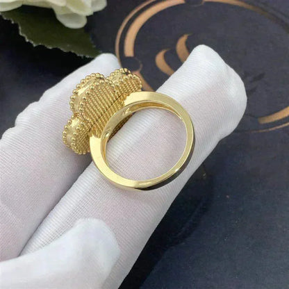 [Royal&Vicky]CLOVER WHITE MOP RING