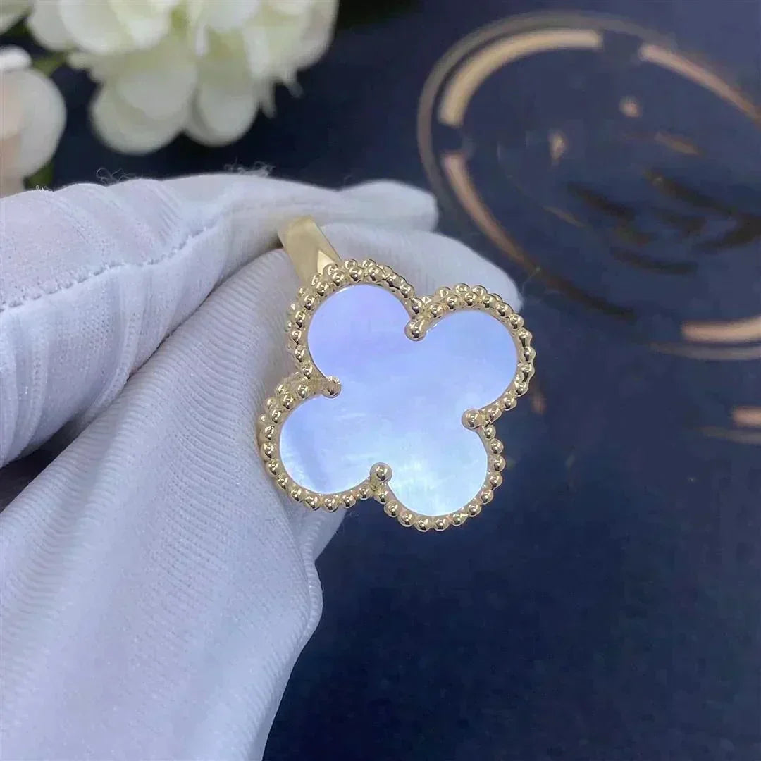 [Royal&Vicky]CLOVER WHITE MOP RING