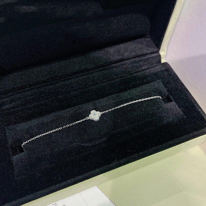 [Royal&Vicky]CLOVER  SINGLE FLOWER BRACELET SILVER