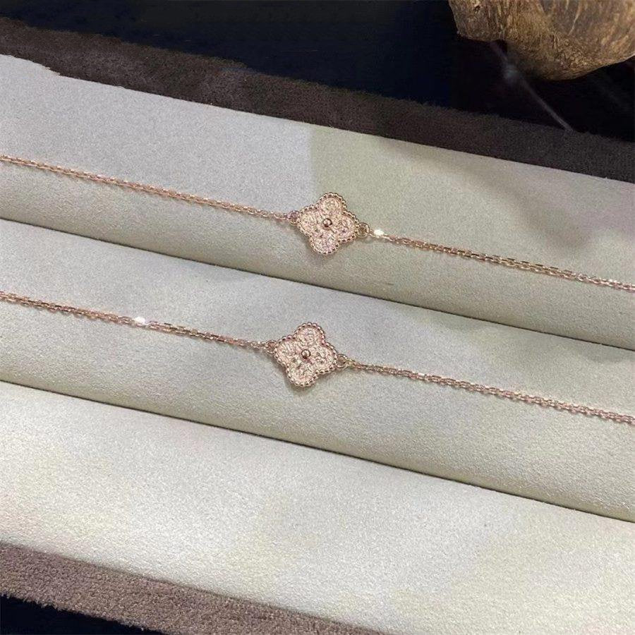 [Royal&Vicky]CLOVER SINGLE FLOWER BRACELET