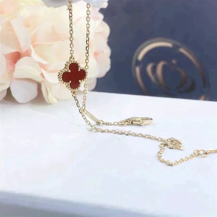 [Royal&Vicky]CLOVER  CARNELIAN SINGLE FLOWER BRACELET