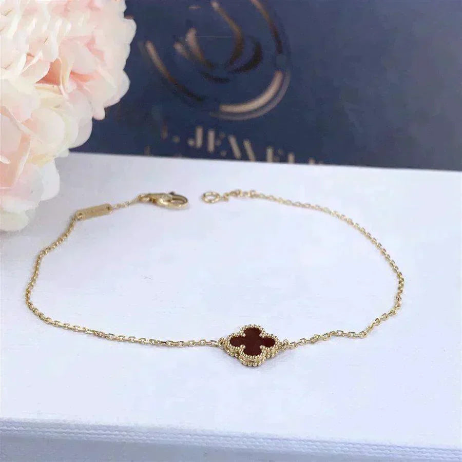 [Royal&Vicky]CLOVER  CARNELIAN SINGLE FLOWER BRACELET