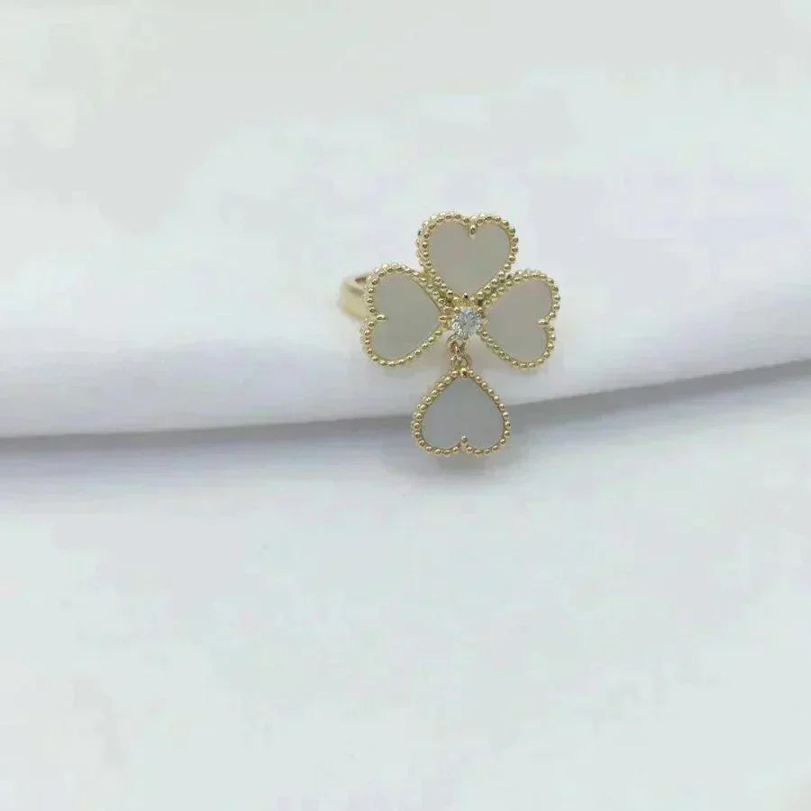[Royal&Vicky]SWEET CLOVER WHITE MOP RING