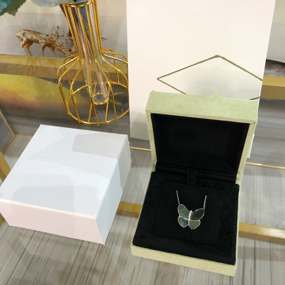 [Royal&Vicky]LARGE BUTTERFLY SILVER PENDANT DIAMOND NECKLACE