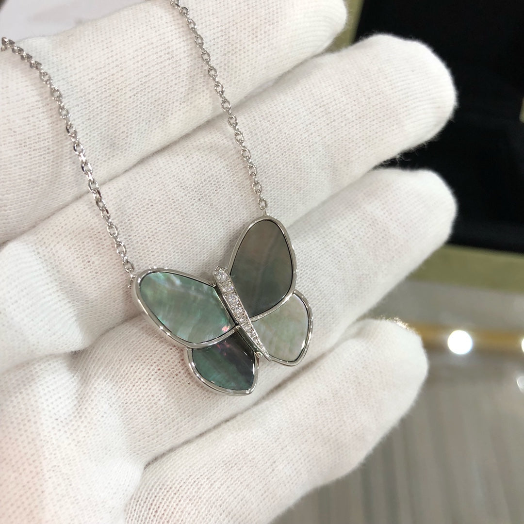 [Royal&Vicky]LARGE BUTTERFLY SILVER PENDANT DIAMOND NECKLACE