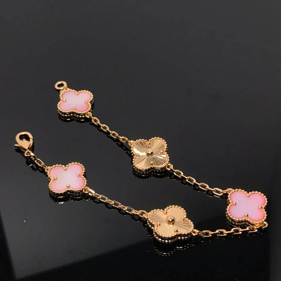 [Royal&Vicky]LUCKY CLOVER 5-MOTIF BRACELET - PINK MOTHER-OF-PEARL COLLECTION