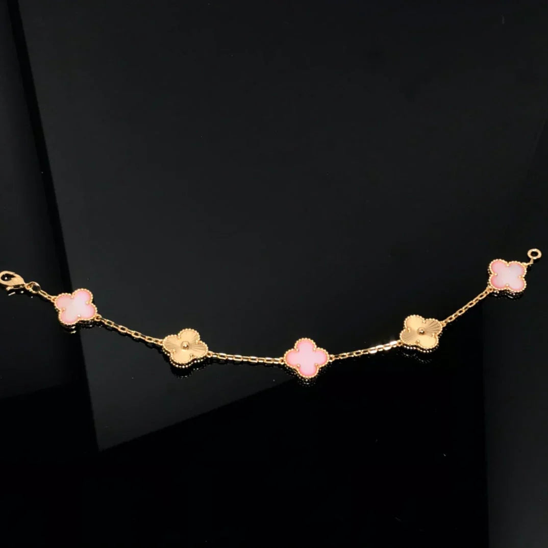 [Royal&Vicky]LUCKY CLOVER 5-MOTIF BRACELET - PINK MOTHER-OF-PEARL COLLECTION